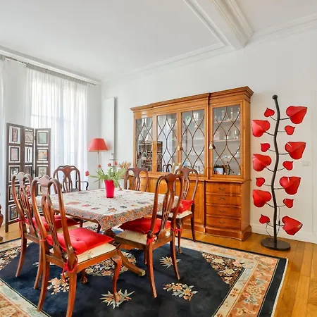 Apartment A Prestigious Location In *