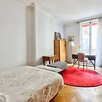 公寓 A Prestigious Location In