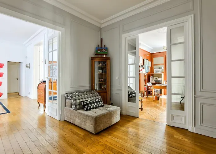 A Prestigious Location In Paris