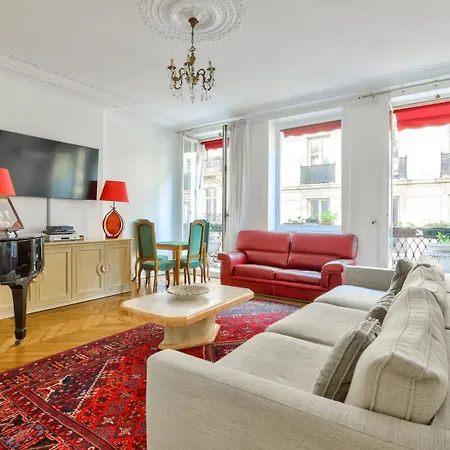 A Prestigious Location In Appartamento